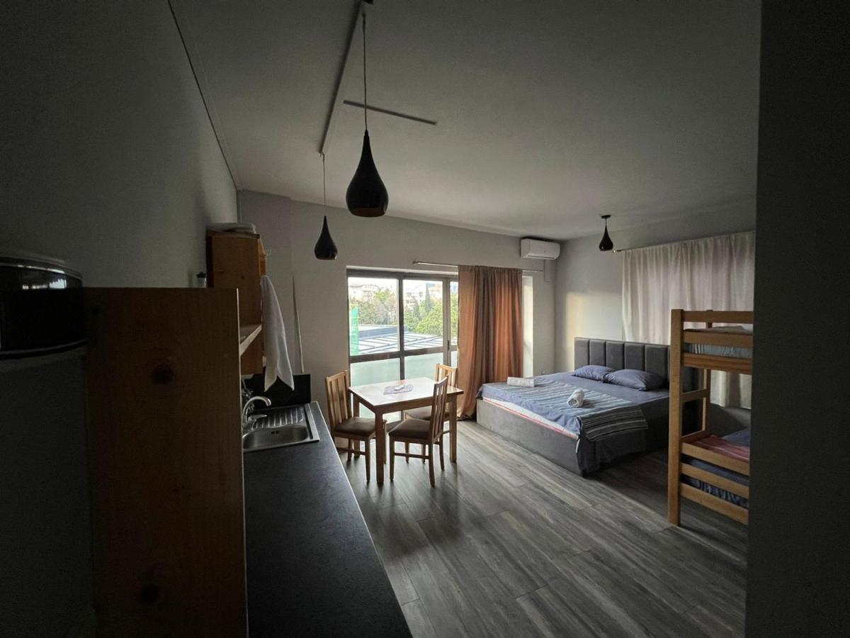 The Rooftop Hostel Шкодер Экстерьер фото