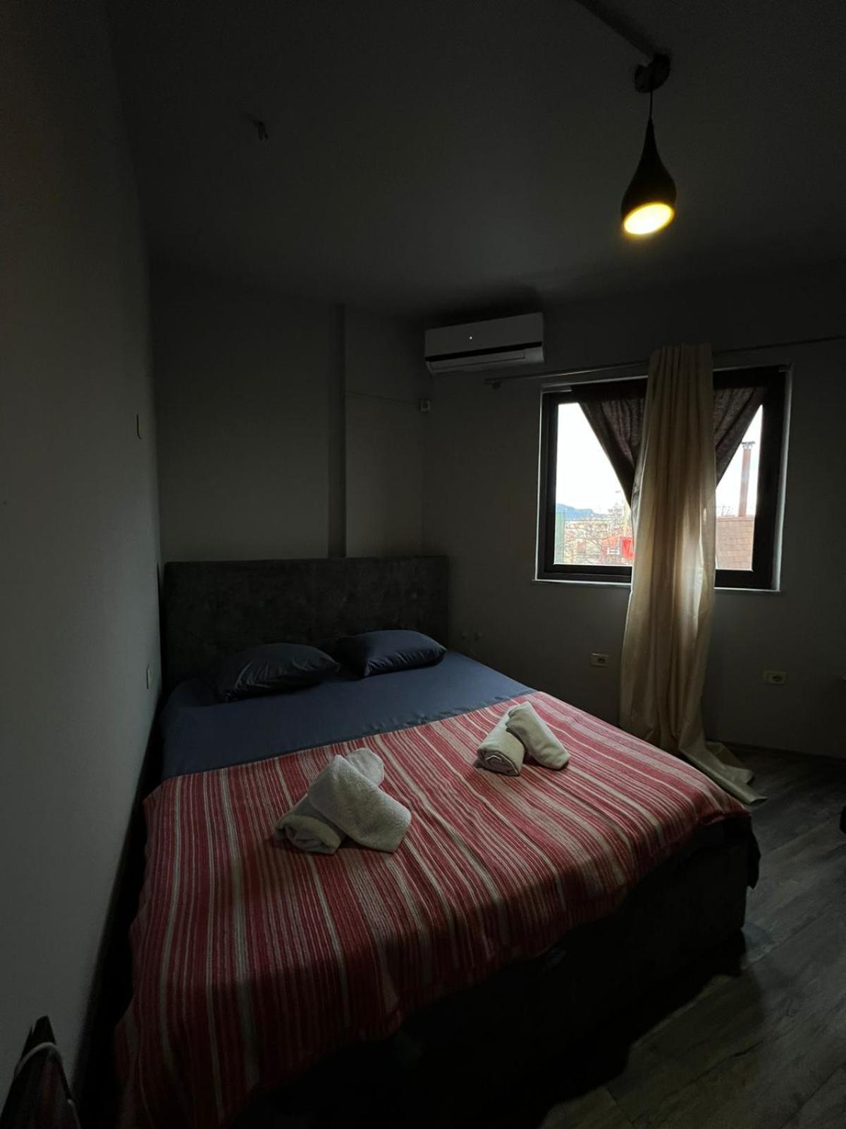 The Rooftop Hostel Шкодер Номер фото