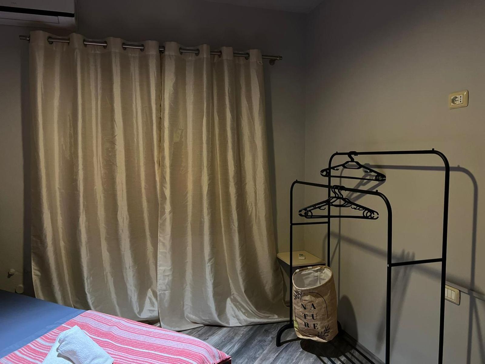 The Rooftop Hostel Шкодер Номер фото